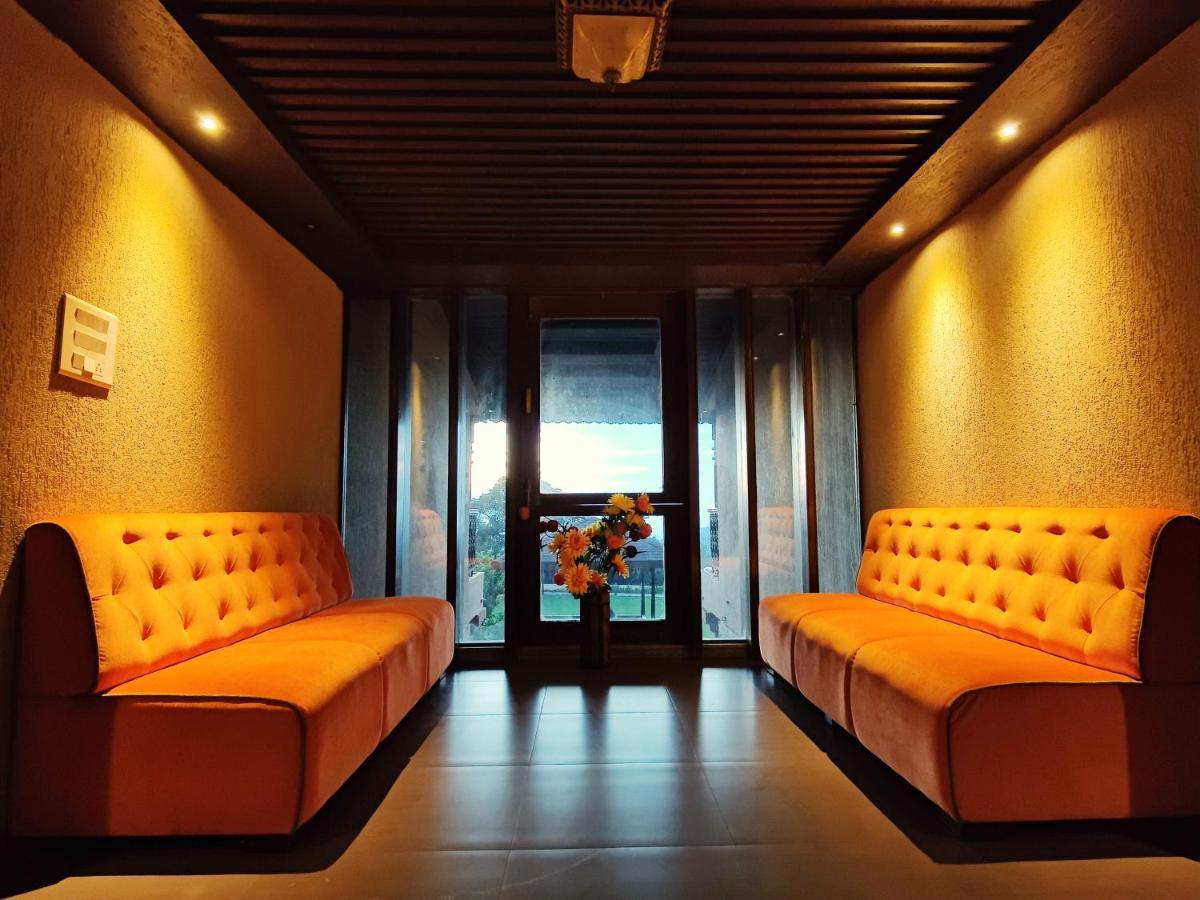 Hotel Regenta Mpg Club Mahābaleshwar Esterno foto